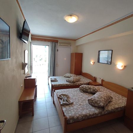 Villa Cosmos Inn Olympiaki Akti Bagian luar foto