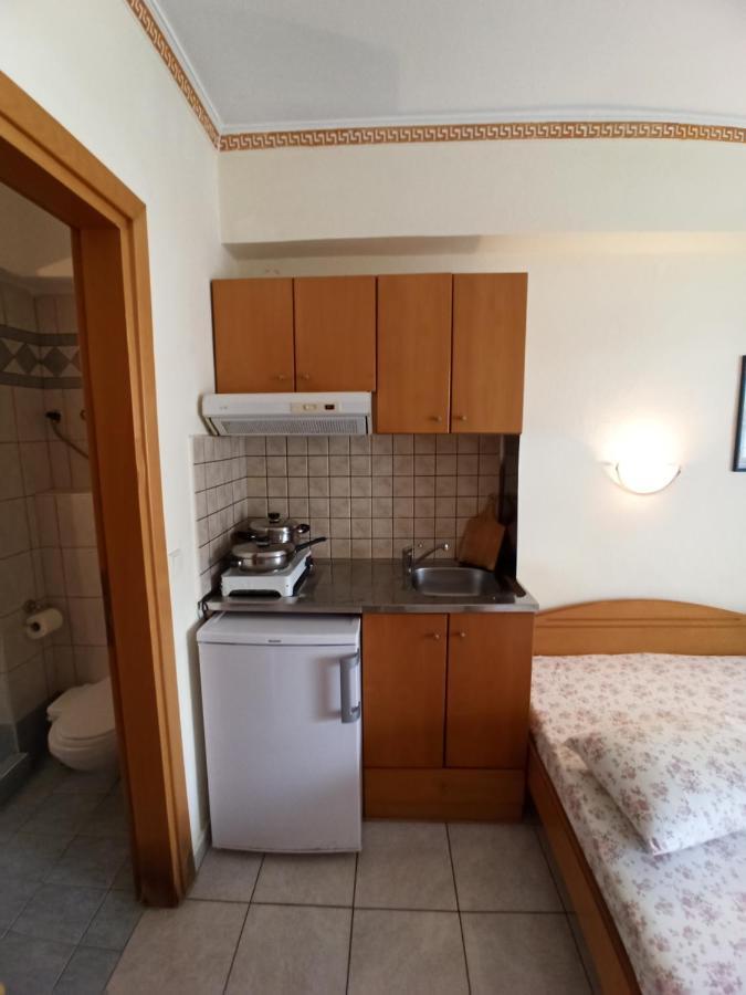 Villa Cosmos Inn Olympiaki Akti Bagian luar foto